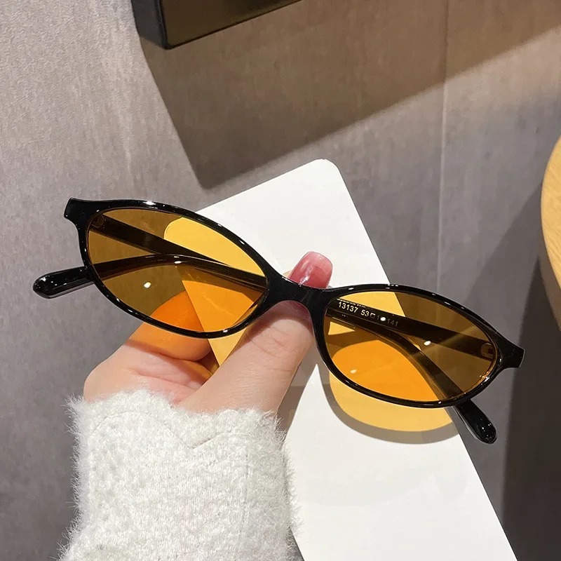 New Retro Sexy Cat Eye Sunglas - Vintage Fashion Trends ulasan dan harga